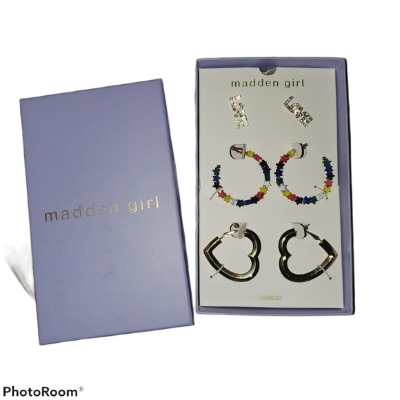 Madden Girl Accessories - NEW Never Worn Madden Girl Trio Earring Set